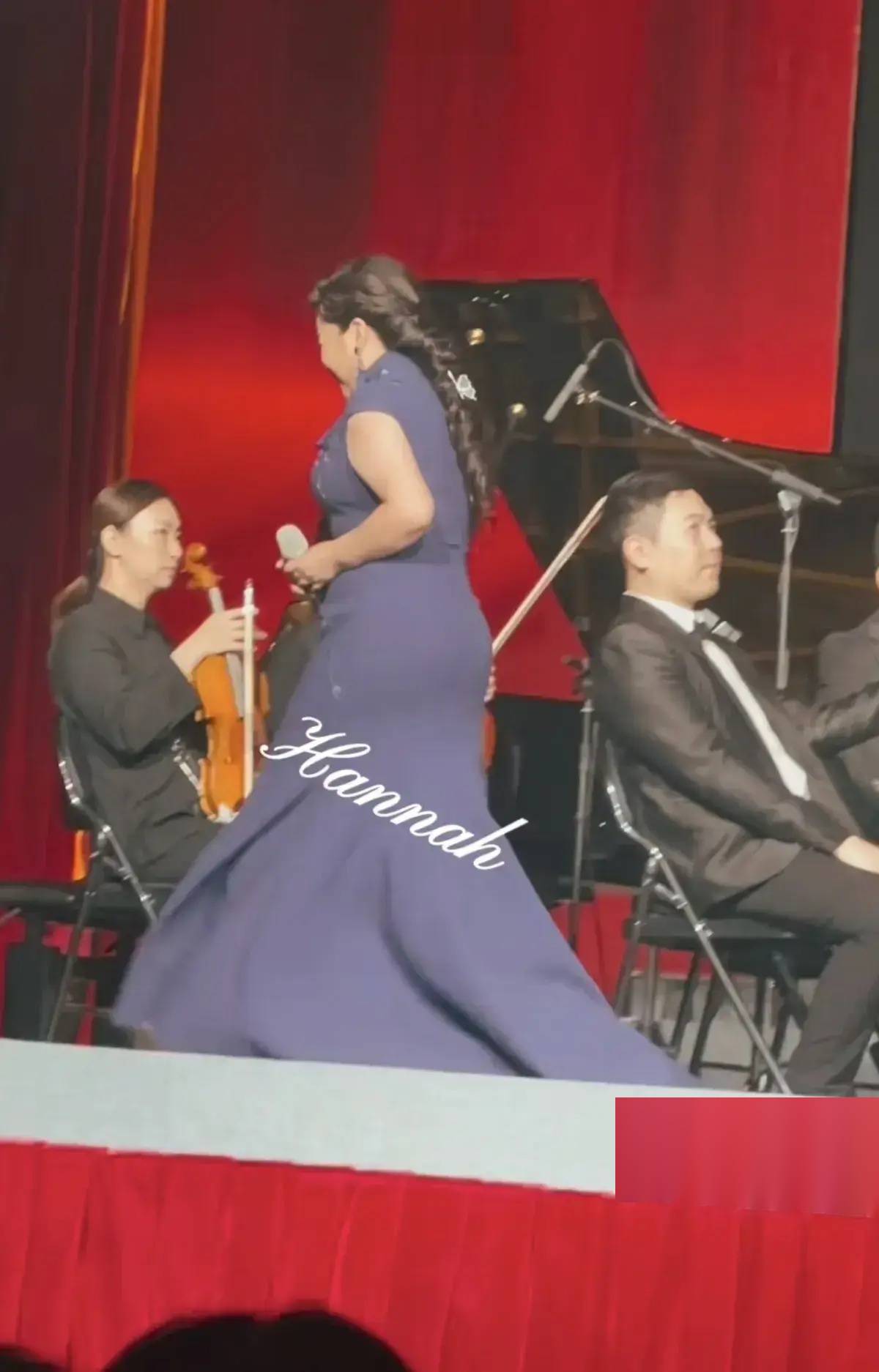 此次在音乐会上,张也携手著名男高音歌唱家吕继宏,共同演绎了一首