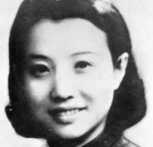 "民国四大渣男"之一郭沫若去世后,他的妻子为什么会自杀?