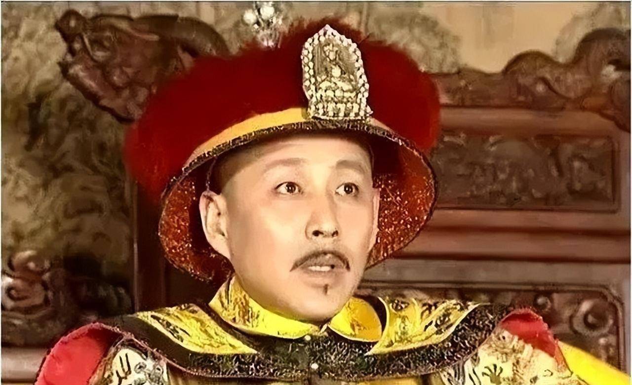 大婚,住在一起3天,孝庄连忙提醒:第4天不能同居了_索尼_赫舍里_玄烨