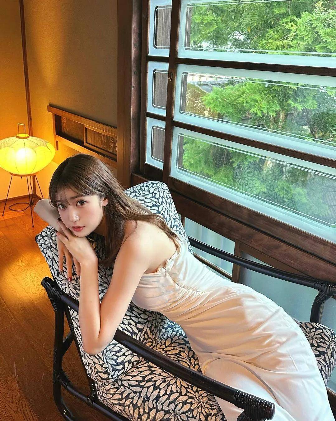 岛国极品网红!完美腰臀腿!身材绝了!完全顶不住!