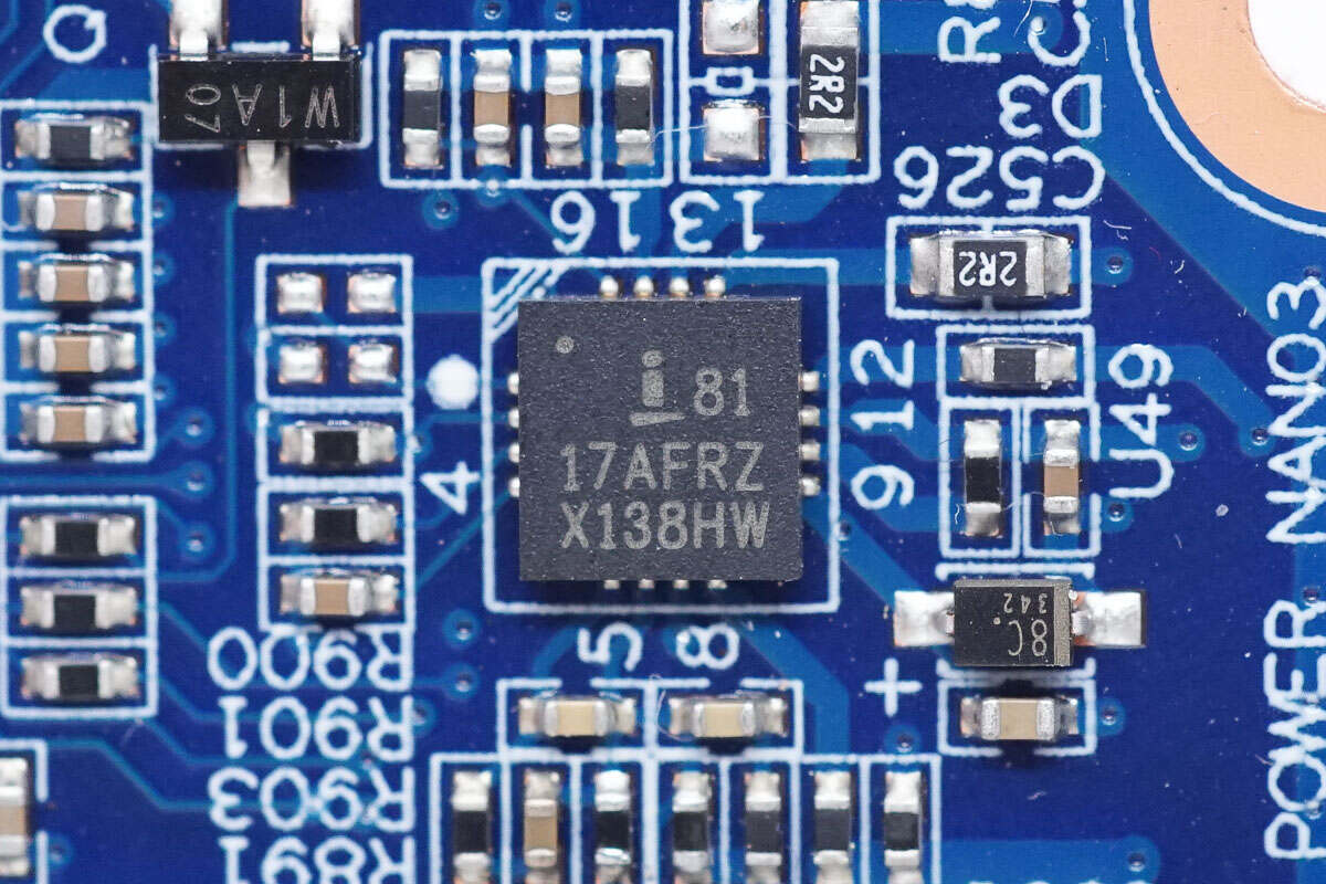 支持100khz-2mhz开关频率,具备外部同步端子,支持pg信号输出,芯片通过