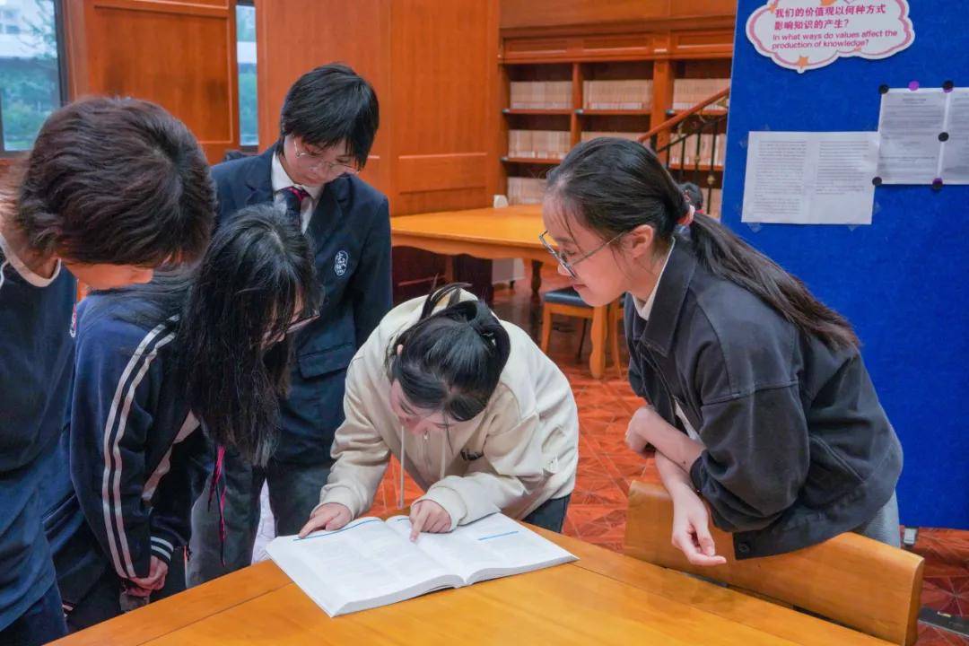 上海国际高中毕业生丨文科才女的"坚持""妥协"和"感召