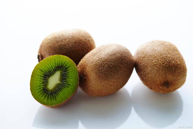 女性不想老得太快,4种水果助你抗衰老