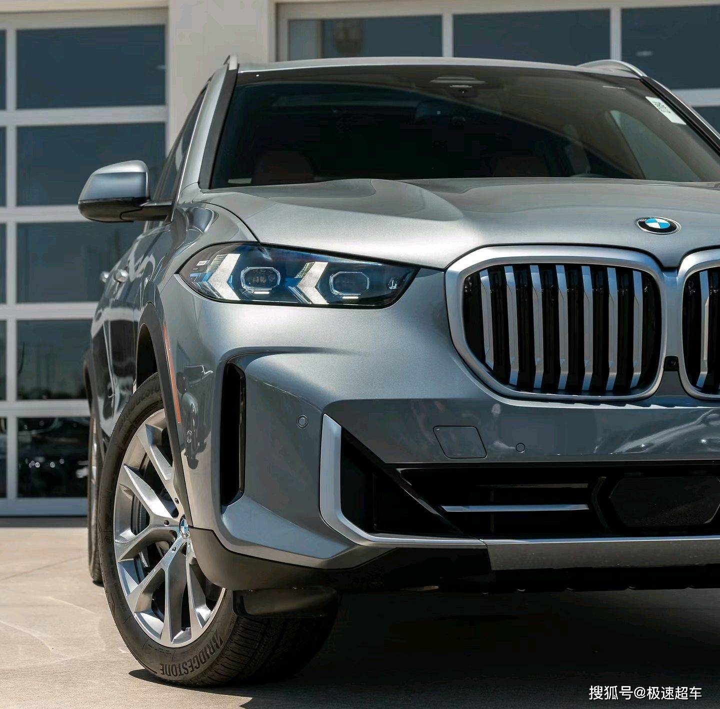 豪华suv竞争也激烈!全新宝马x5可谓"魅力无限"