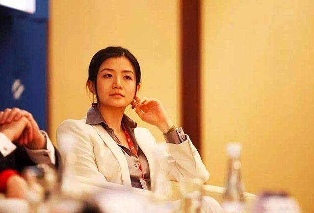 被马云亲自请出山的女人;身价过百亿,被问起感情:很忙,没时间