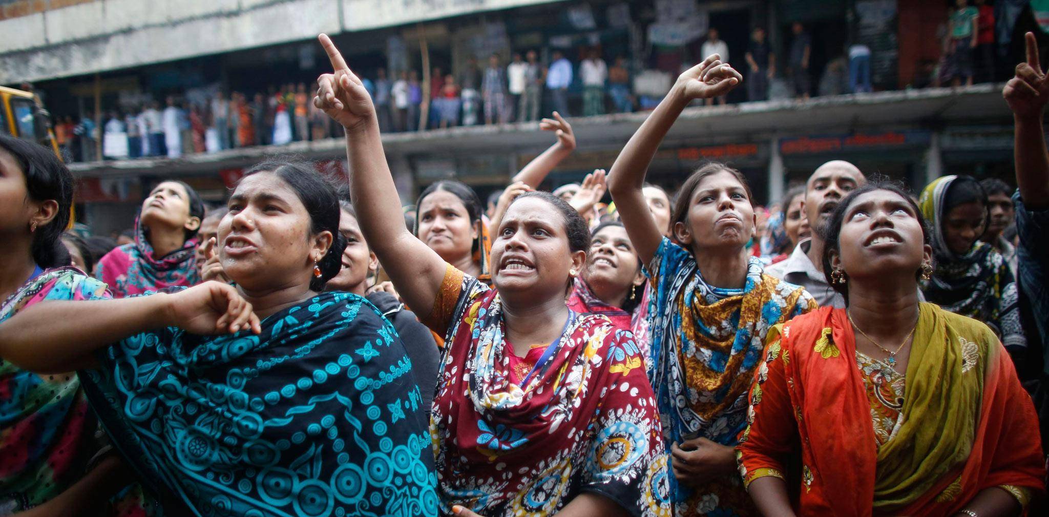 发电机震塌8层大楼,3600多名劳工被活埋,8年前孟加拉塌楼有多惨