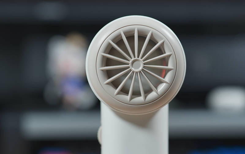 能制冷的手持夏季必备神器--西圣wind制冷小风扇