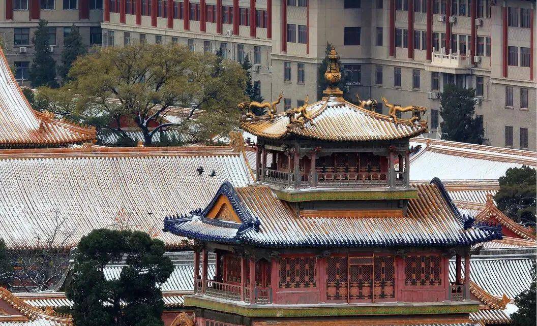 (11)凝华门▲吉祥门吉祥门为养心殿区域之东北后门,养心殿为皇帝下朝