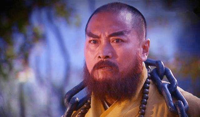 觉远大师练好之后,又指导自己的弟子张三丰来练.