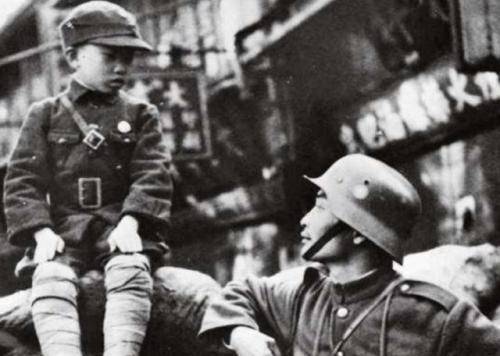 淞沪会战中的东北军,从中将军长到士兵两万多人阵亡,番号被取消