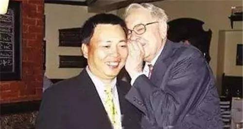 他早就将公司重心转向了智能手机这块,如今,国内如日中天的oppo和vivo