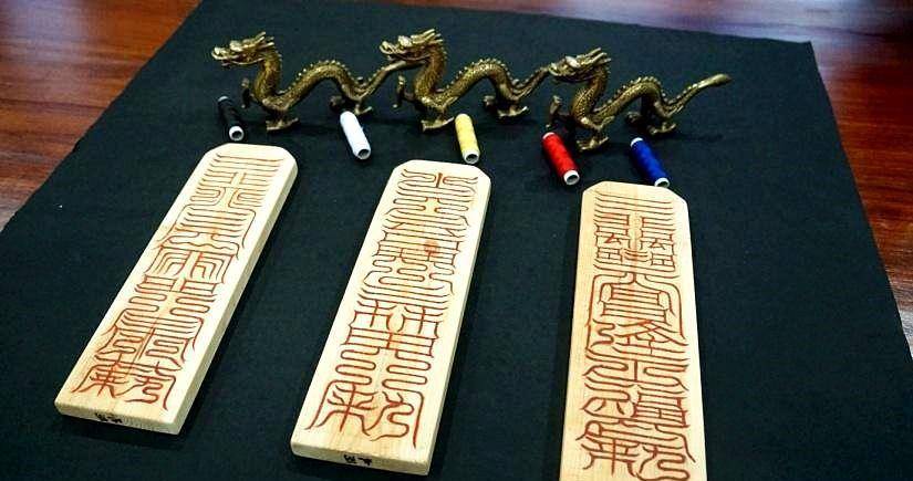 农民挖出一"龙纹石匣",里面装有6条金光灿灿的龙,后来不知所踪