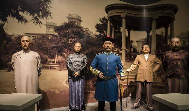 此人以卖布为生,后花了1300万买下民国总统,死后追封为一级上将