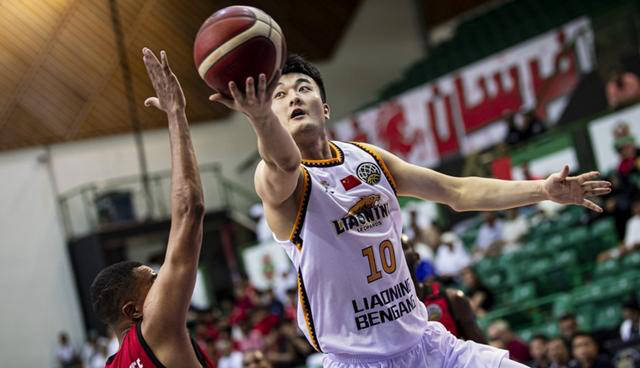 作为刚刚夺得cba总冠军的球队,辽宁队本次亚冠比赛并未派出主力阵容