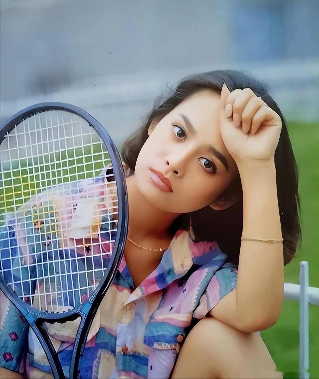 51岁宁静写真曝光,这身材实在太饱满,美貌如初,引网友惊叹!