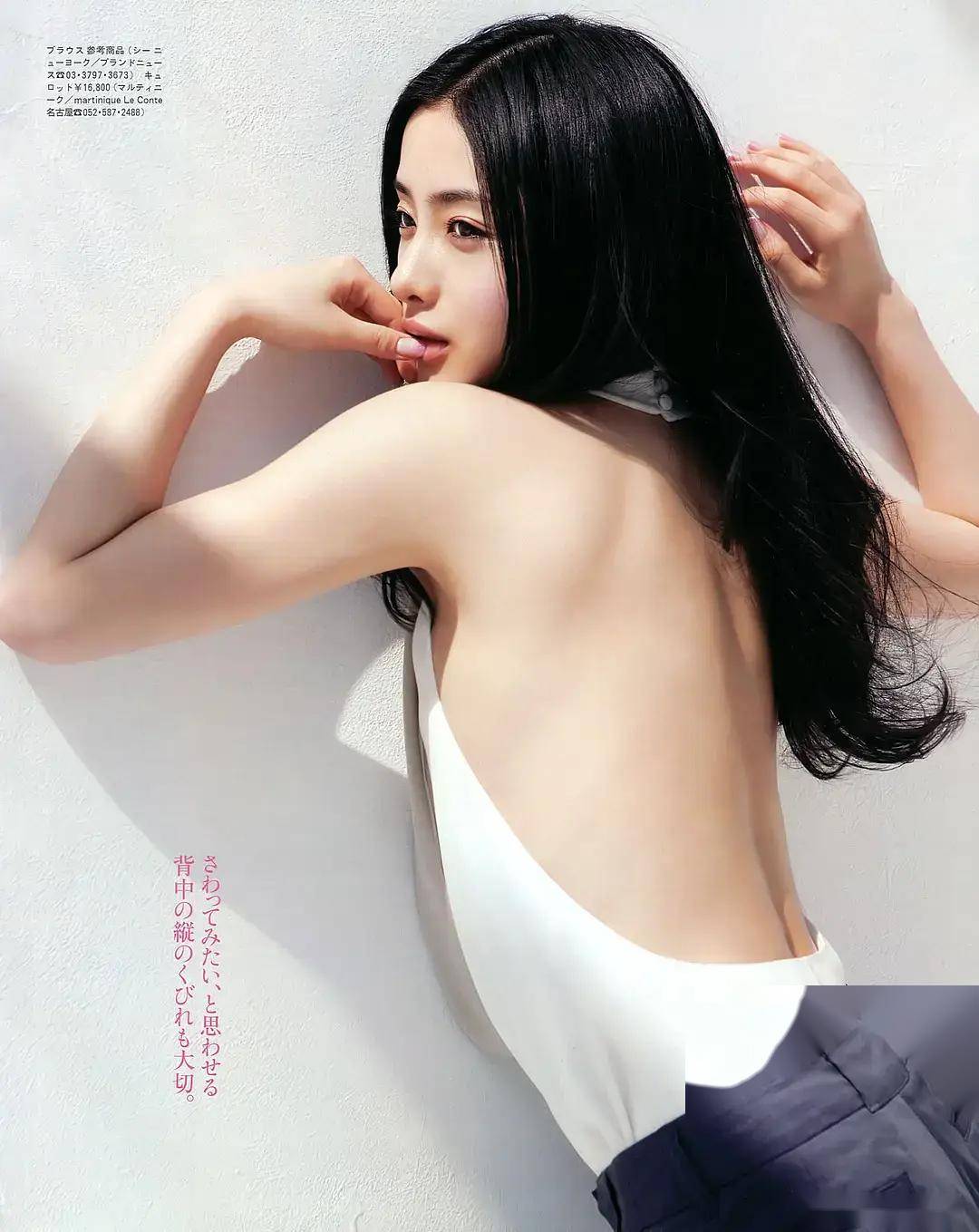 37岁的石原里美,这写真太迷人!美貌,才华,魅力无人能敌,谁敢与她争锋?