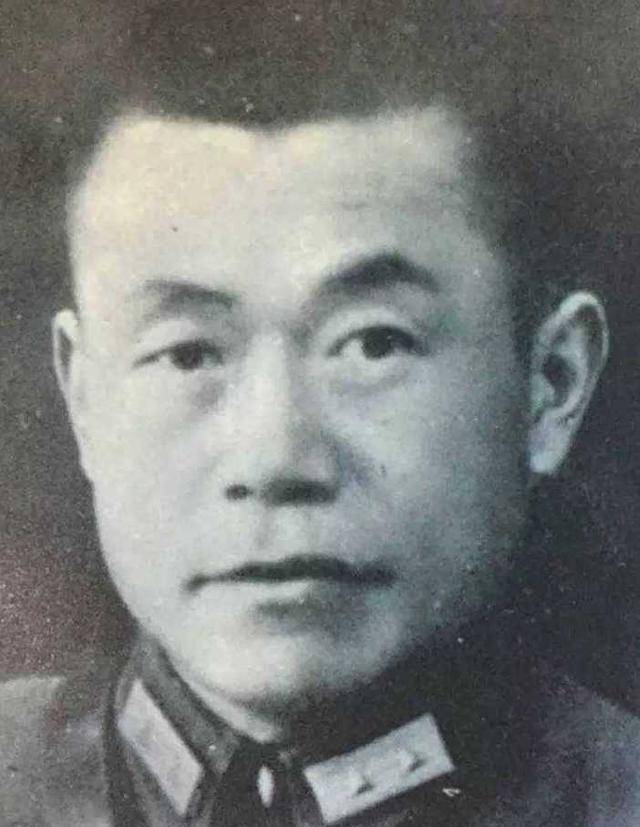 坦克,大炮等重武器,是国民党在中原地区实打实的主力兵团,战斗力很强