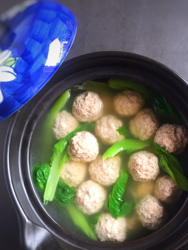 青菜肉丸汤,清淡又鲜香,夏季汤品怎能不爱它!