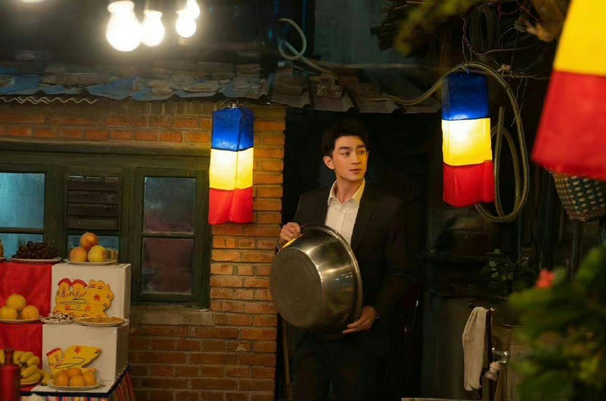 林更新是出了名的爱回复粉丝,而且句句都是梗,基本上对于黑粉的攻击他