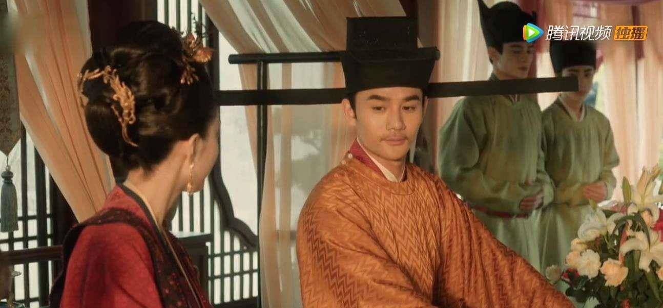 清平乐:张妼晗宴会上装扮为何触怒官家?和珠冠无关,衣服是关键