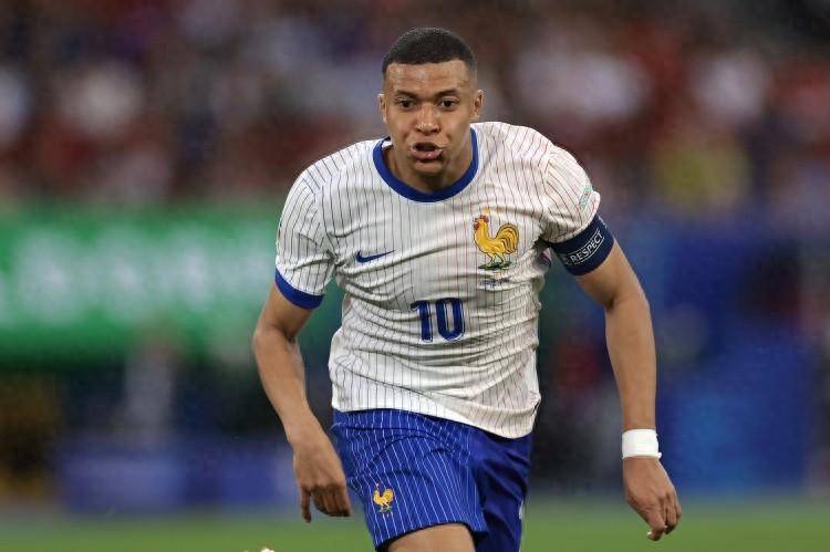 还需等待!姆巴佩世界杯12球,但欧洲杯0球&下场大概率_