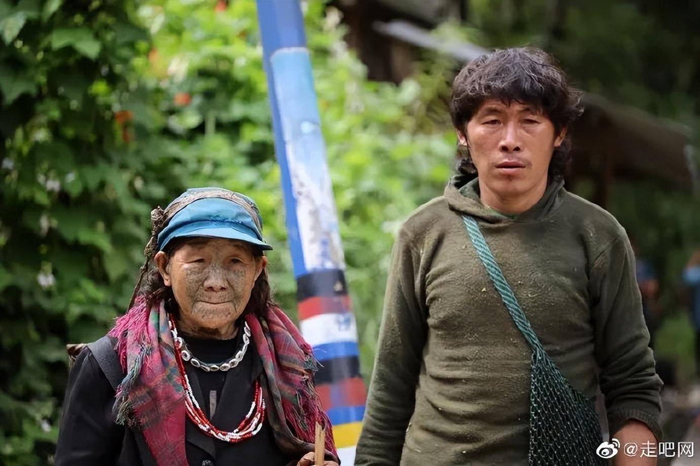 (*图为:独龙族,翁丁佤族人,延边的朝鲜族人,满洲里俄罗斯美女,喀什