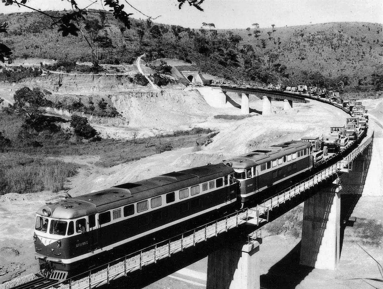 改变了世界交通史,1876年英国怡和洋行瞒着清朝修建了一条"吴淞铁路"