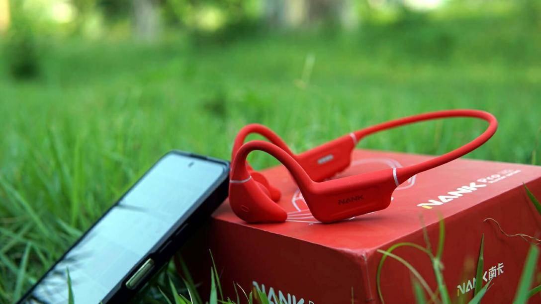 游泳耳机戴久了对人体有危害吗?6大精心总结游泳耳机选购策略!