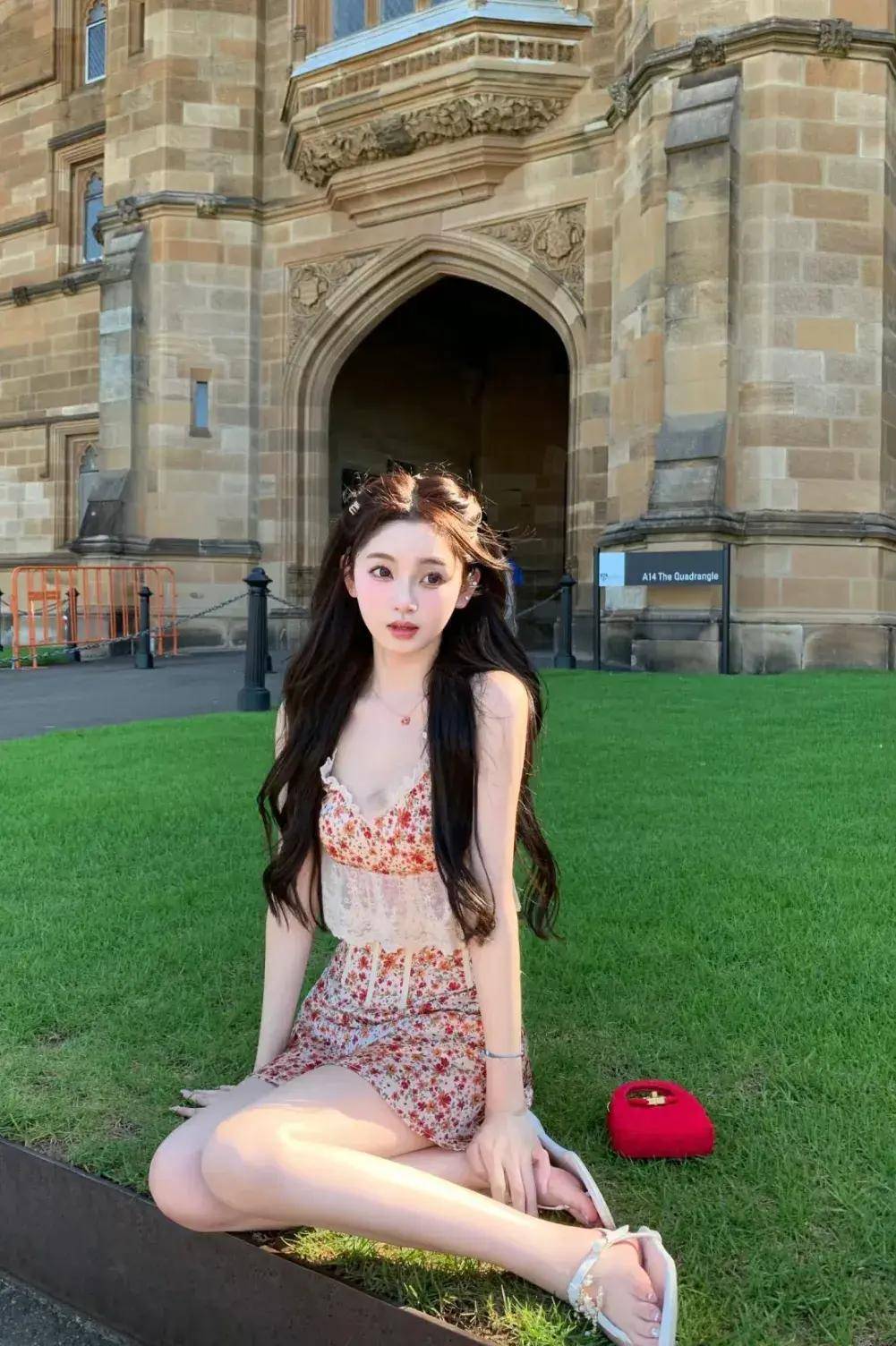 王思聪的女友们:现任淡定卖衣,甜仇娃已会走,小羽一鸣直播甩葱