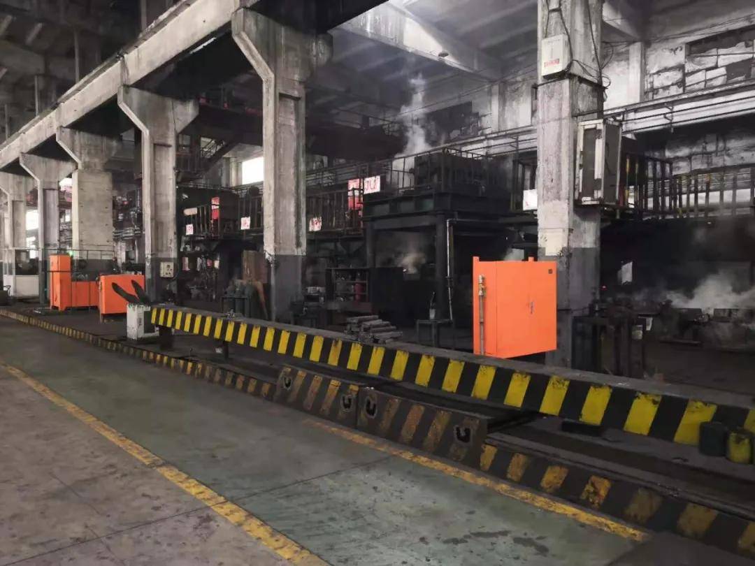 方坯连铸机出坯辊道选择哪种润滑方式?