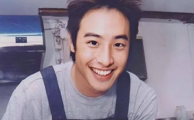 出道前后判若两人,个个是"换头