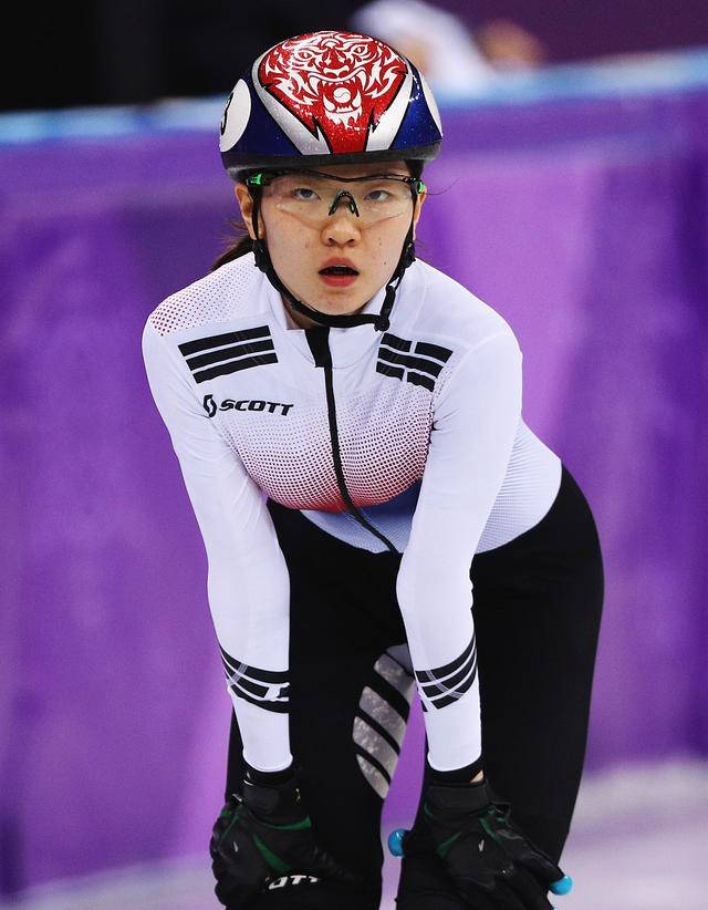 韩国花滑队丑闻再现?两名女选手涉嫌不当行为引发关注