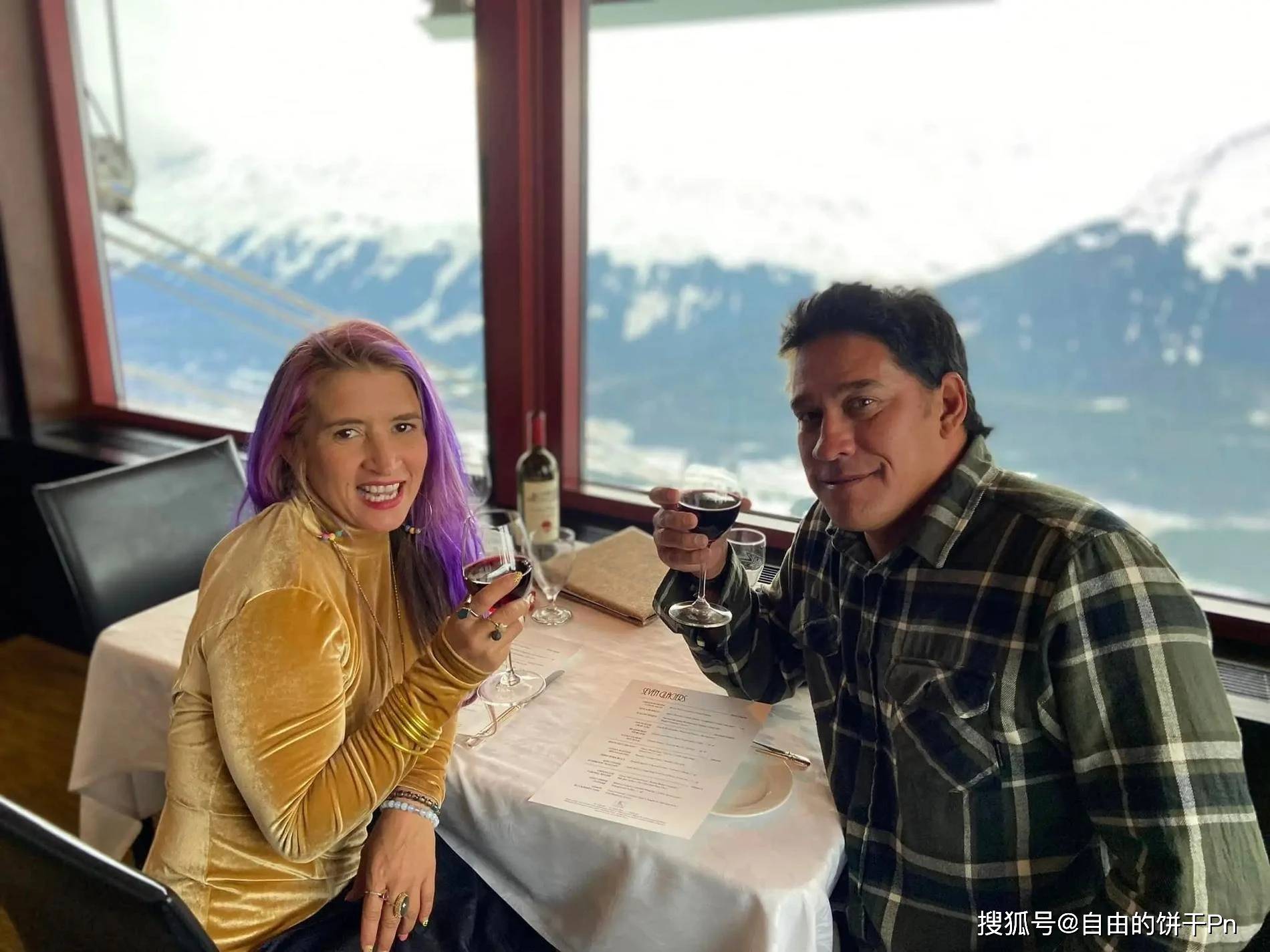 魂归大海:《加勒比海盗》演员遭鲨鱼袭击不幸身亡