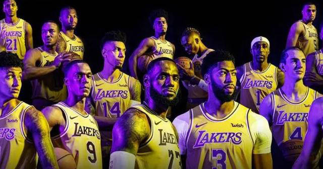 湖人新帅建议詹姆斯改变得分方式,全队期待重返巅峰