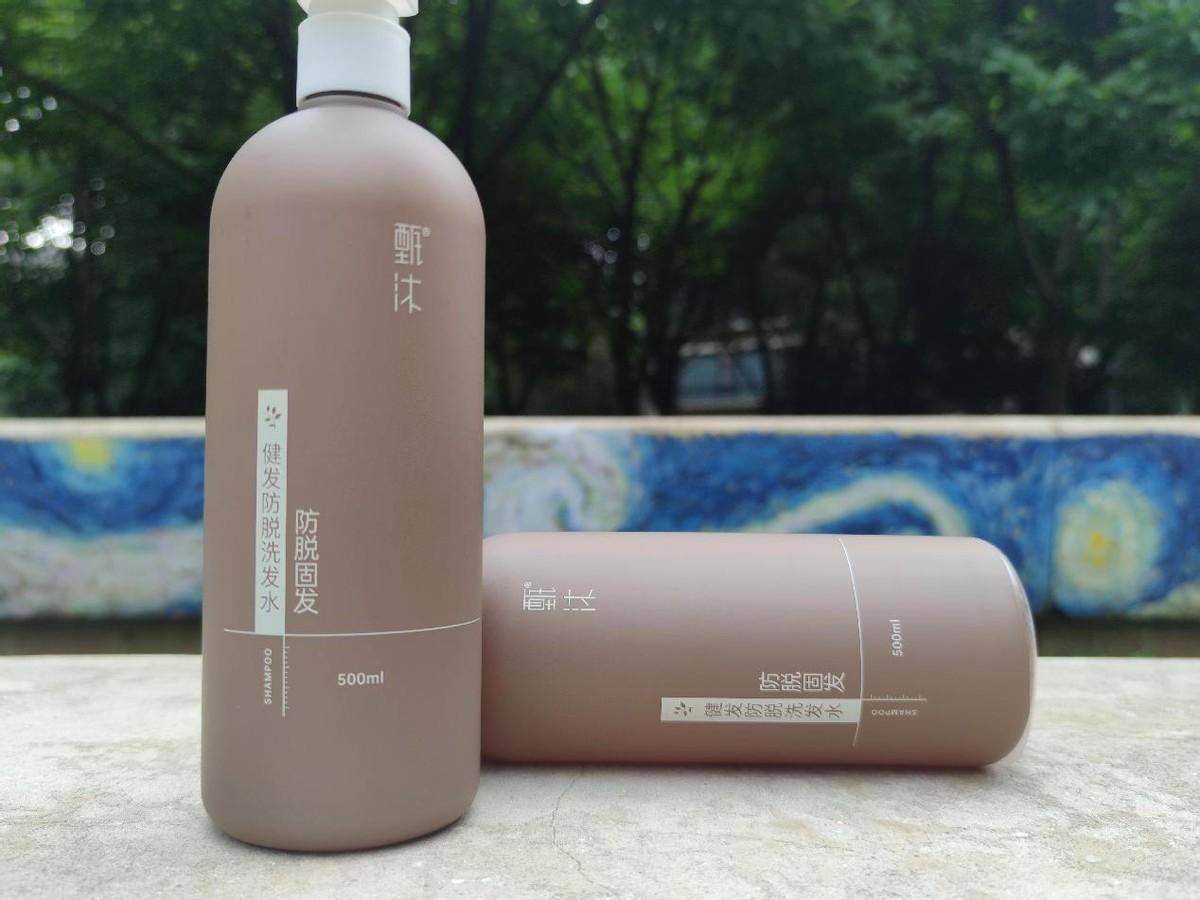 甄沐健发防脱洗发水：秀发新生的秘密武器