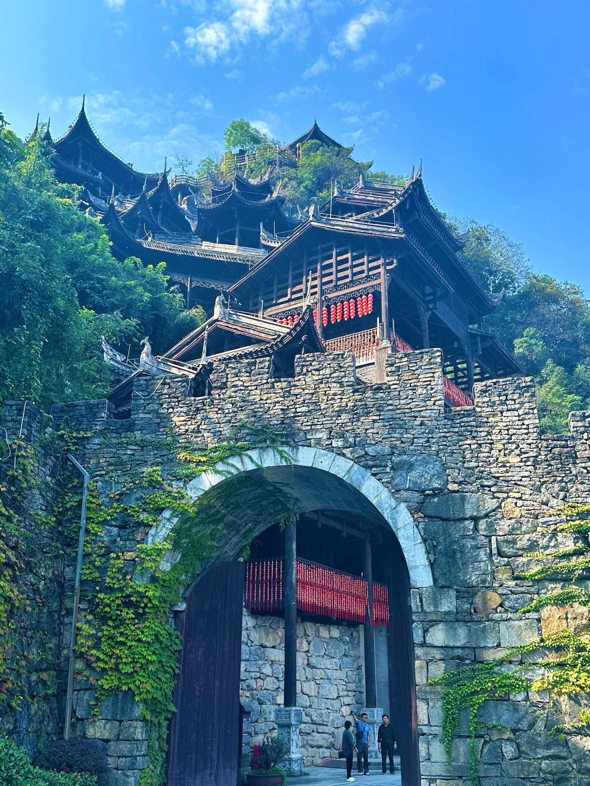 重庆旅游自由行线路攻略大全,新手游重庆必看攻略