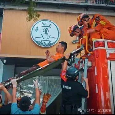 安全绳脱落空调安装师傅从5楼坠下-装空调的安全绳