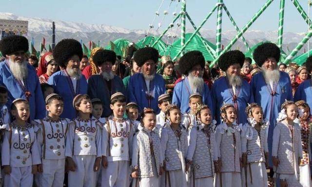 伊朗境内为何住着300万土库曼人?其实这是伊朗永远的痛