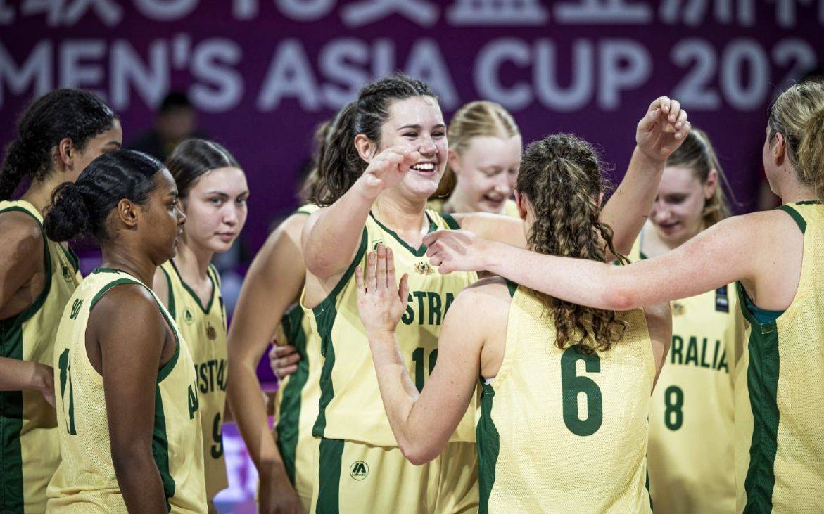 中国女篮第十七次夺得u18亚洲冠军,张子宇砍下42分,获得赛事mvp