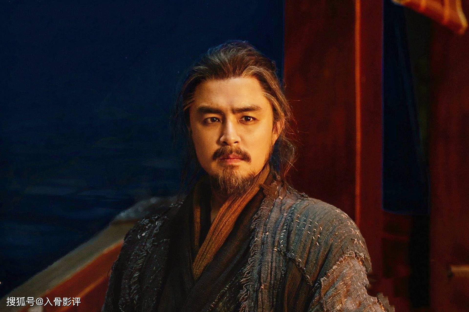 南帝一灯大师是由何润东饰演,何润东和明道一样,要这样都是光环很强的