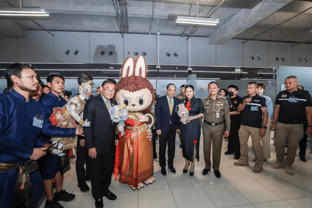   中国人气IP“拉布布”亮相曼谷，成为泰国旅游大使。