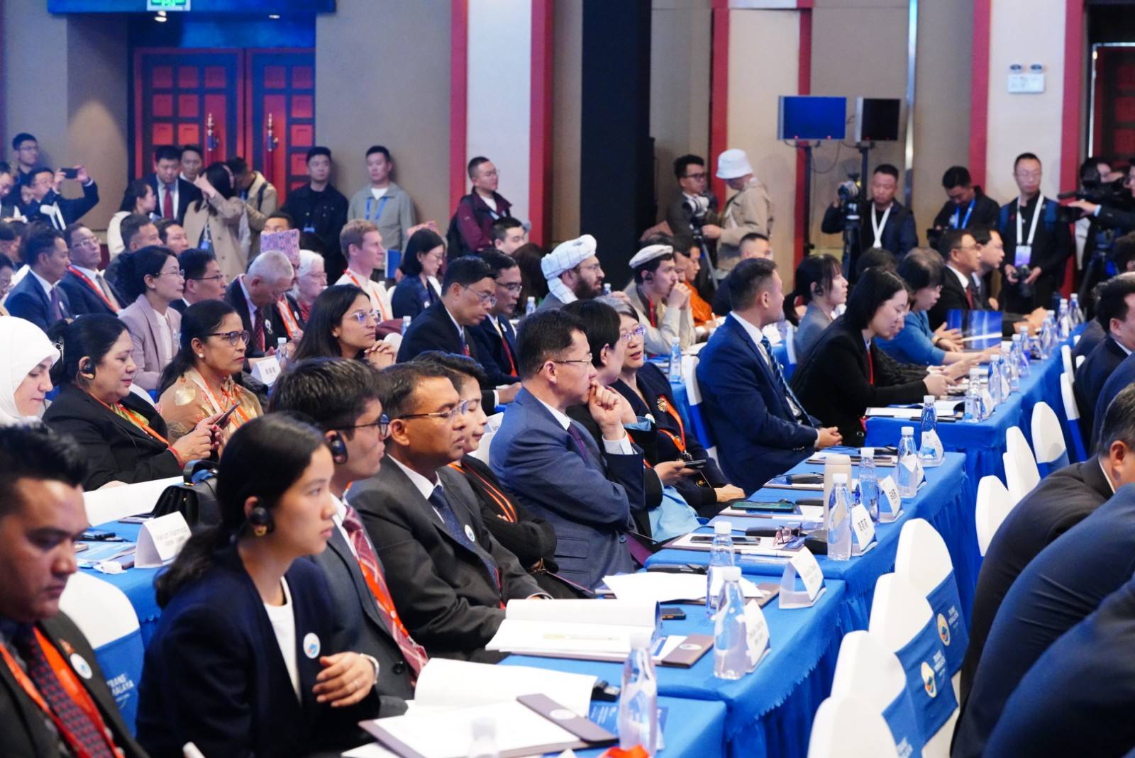 第四届中国西藏 环喜马拉雅 国际合作论坛开幕