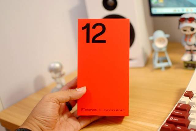 一加12开箱体验：人生第一台哈苏，看看一加的十年力作