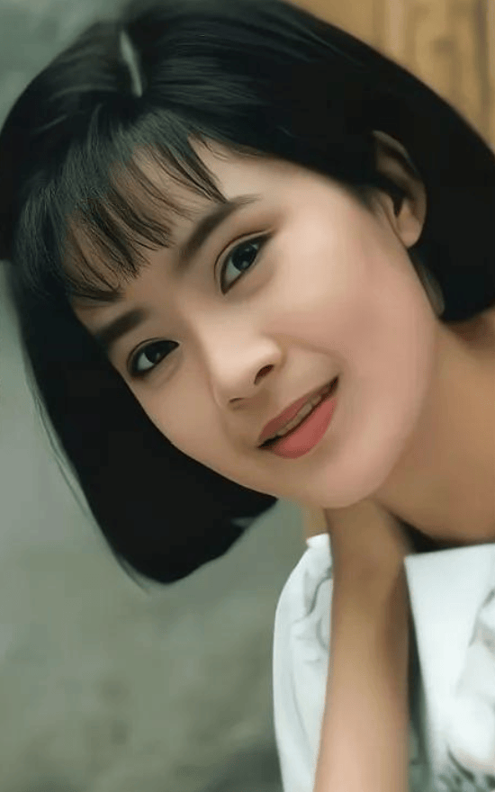 俞小凡!从风月片女星到90年代收视女王,她的经历让人唏嘘!