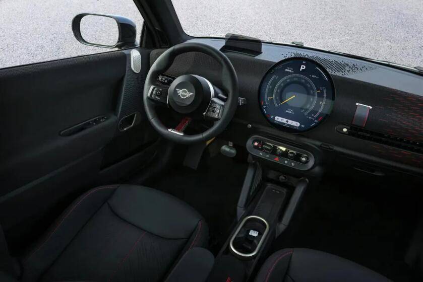 玩转都市卡丁车!18.98万元起,全新电动MINI Cooper正式上市_搜狐汽车_搜狐网