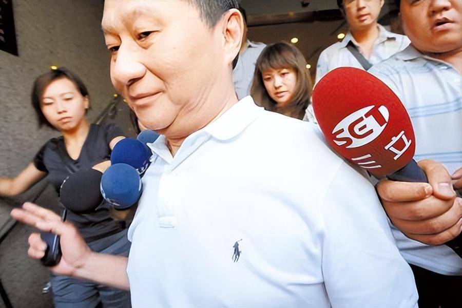 张琼玲,颜宁等曾经的情人也已经渐渐疏远了孙道存,对他的兴趣已经荡然