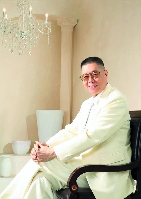 他曾是开国元帅的女婿,有过三次婚姻,78岁娶娇妻,84岁老来得子