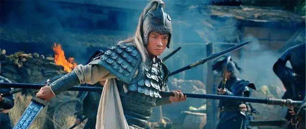 三国中的十大武将,关羽勉强第三,飞将吕布也无缘榜首