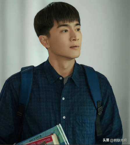 的力量,特别是像影视剧这样传播力量强的在剧情设定上应该更为严谨