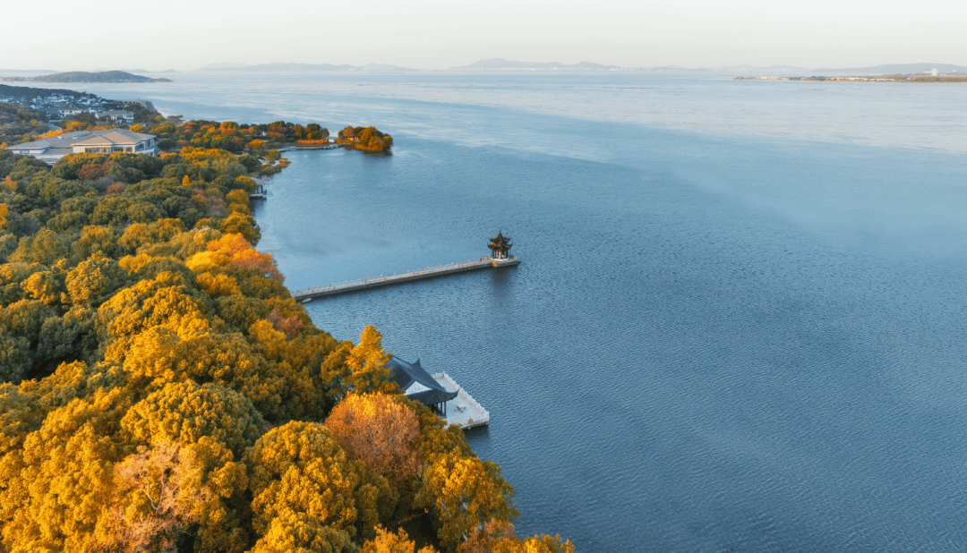 中旅东篱院 400 998 3631山湖生态:紧邻太湖,东山景区,坐拥山湖资源